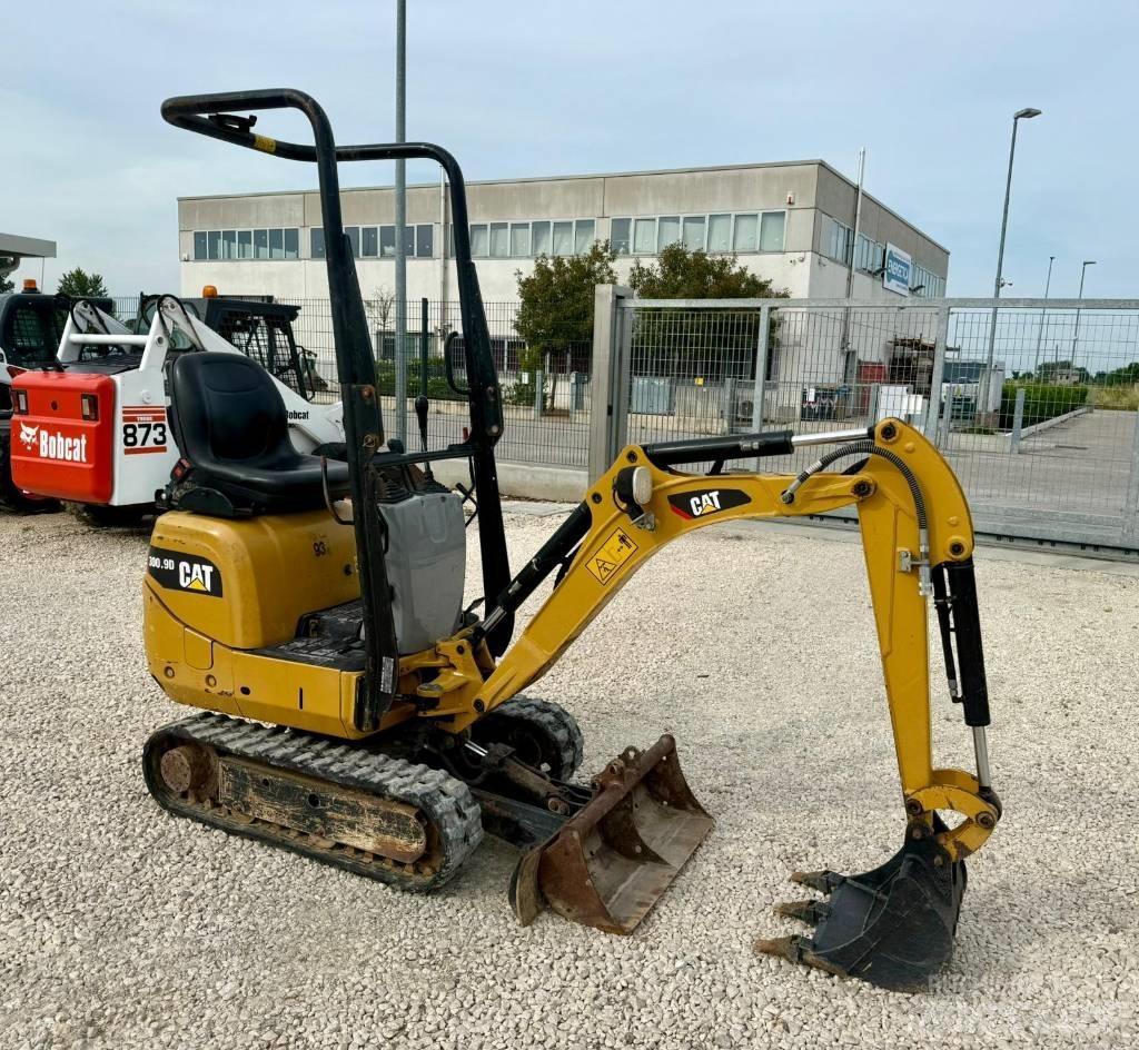 CAT 300.9 D Miniescavatori