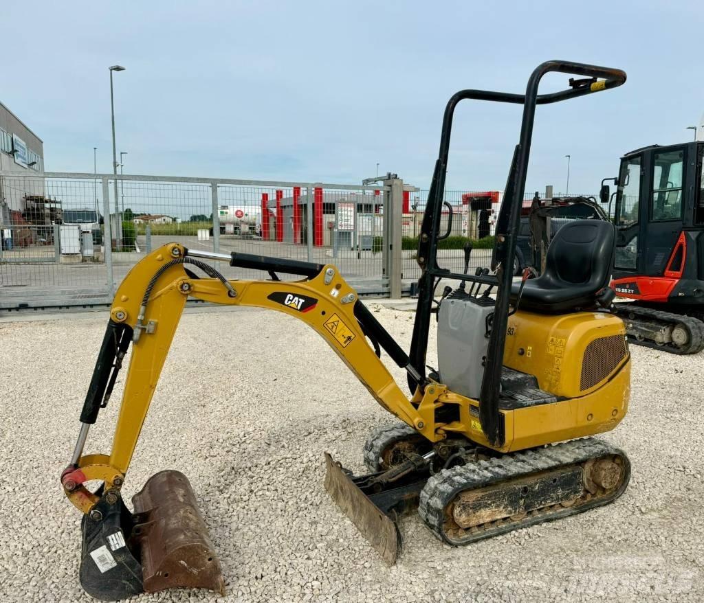 CAT 300.9 D Miniescavatori