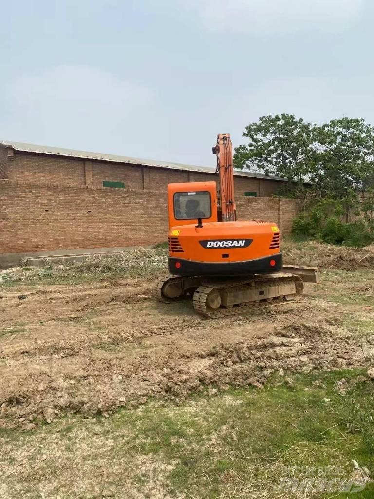 Doosan DX 80 Escavatori medi 7t - 12t