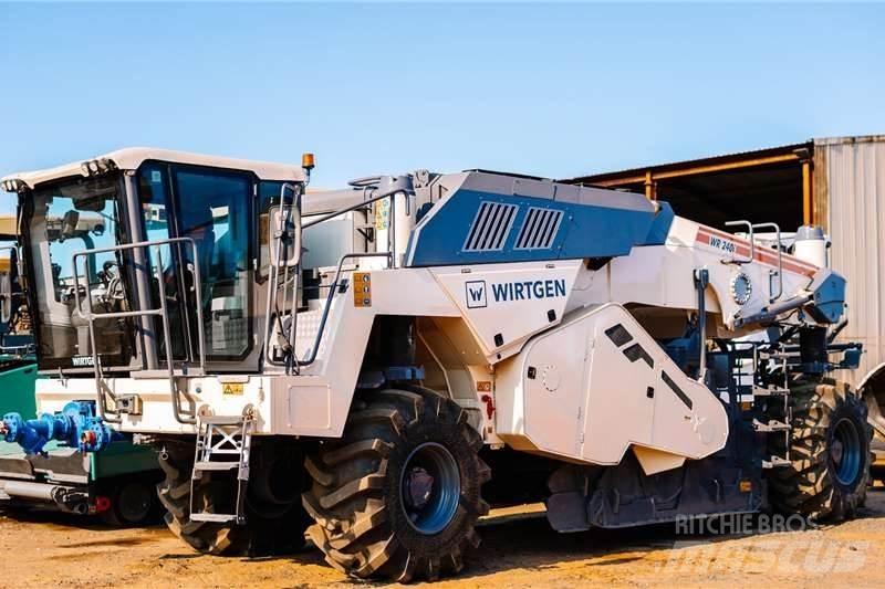 Wirtgen WR240 Camion altro