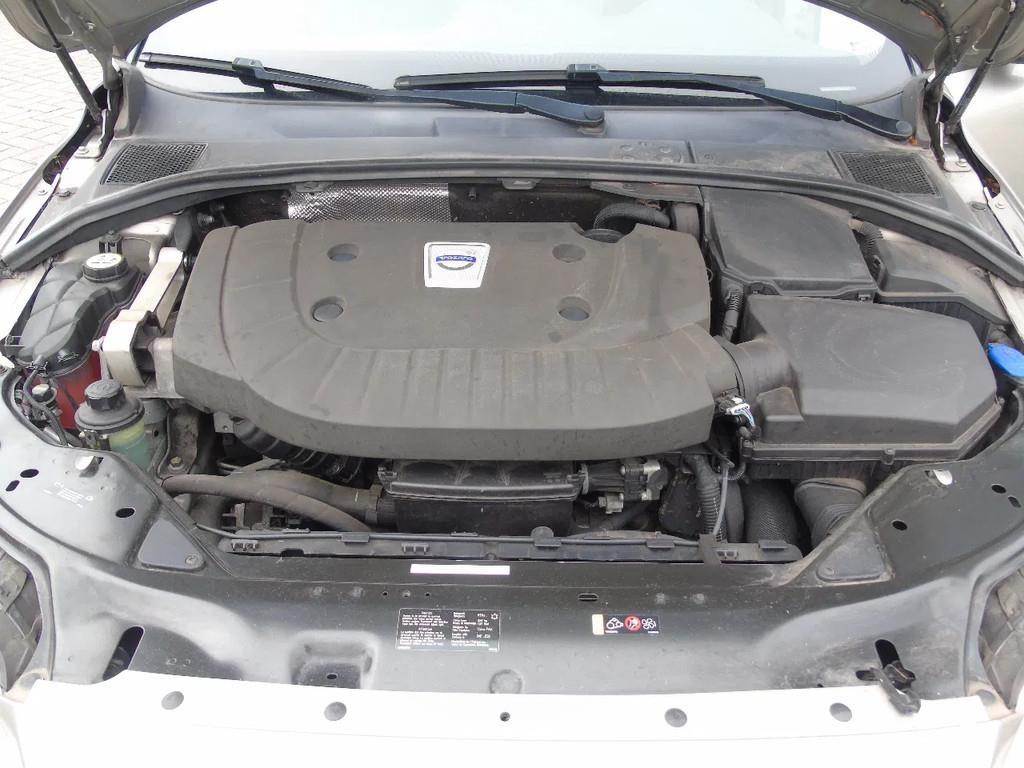 Volvo V70 + manual Auto