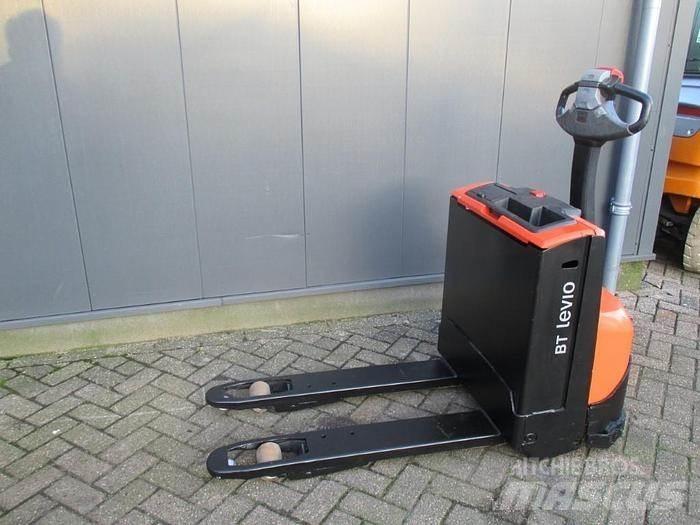 Toyota LWE 140 Transpallet manuale