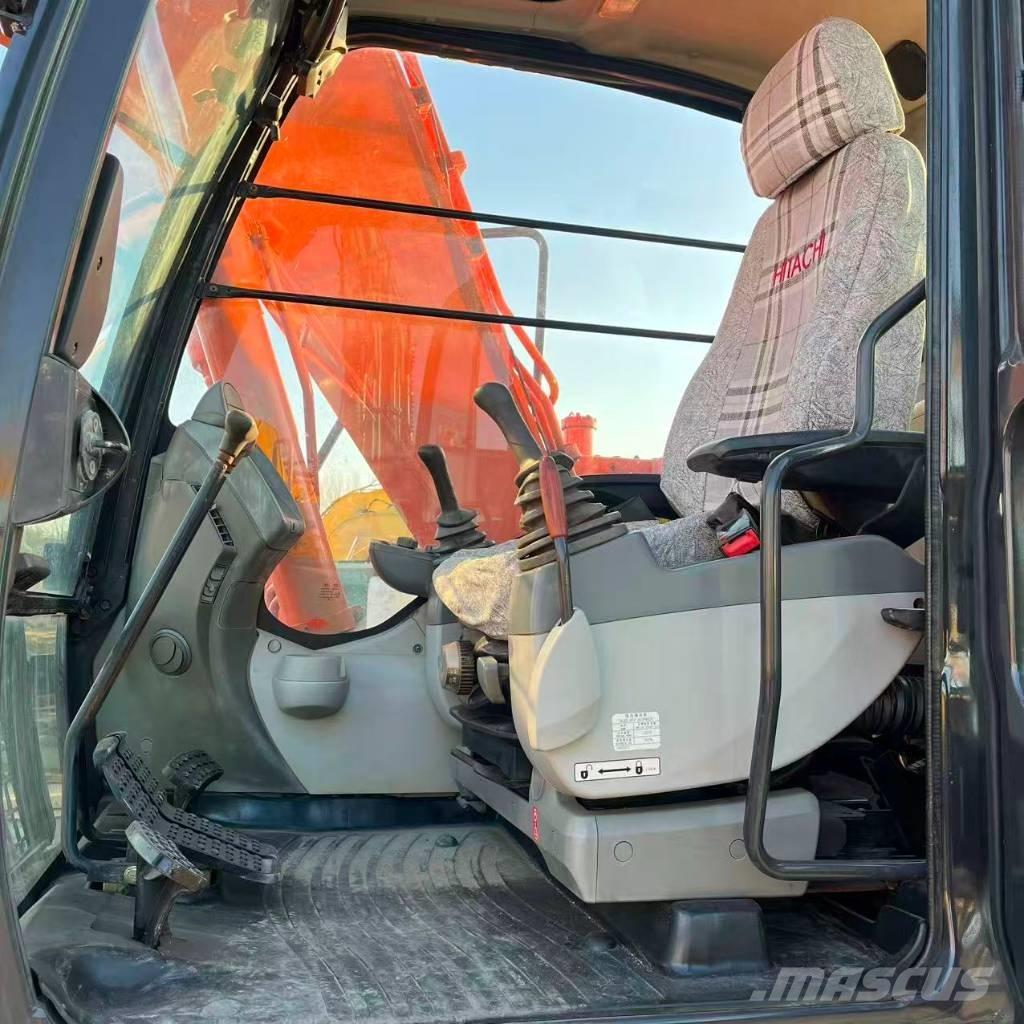 Hitachi ZX 130 Escavatori medi 7t - 12t