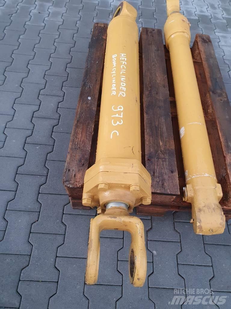 CAT 973 C Assi