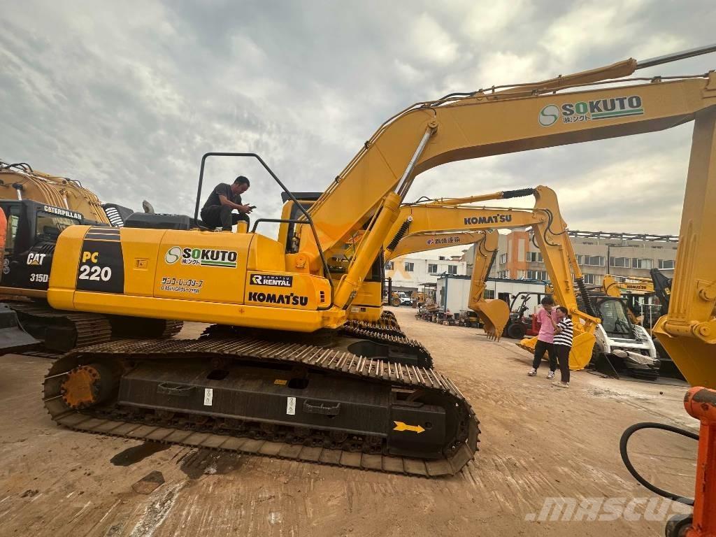 Komatsu PC 220-8 Escavatori cingolati