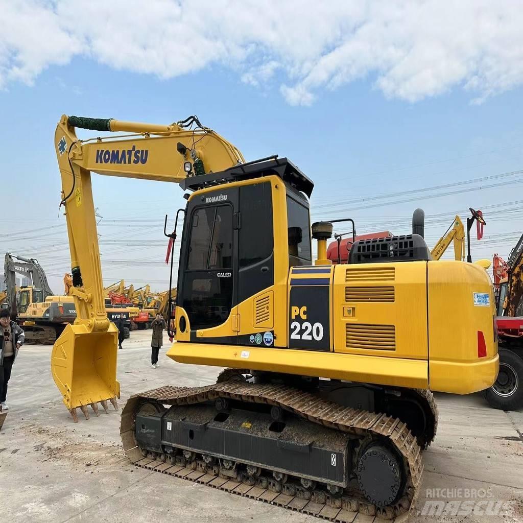 Komatsu PC 220-8 Escavatori cingolati