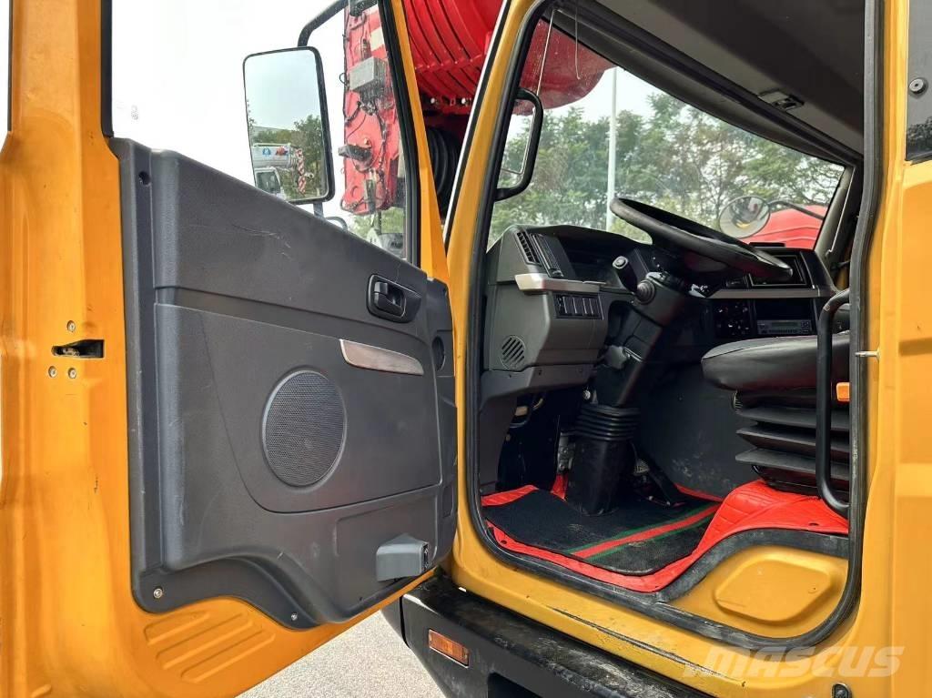 Sany STC1000T Gru per tutti i terreni