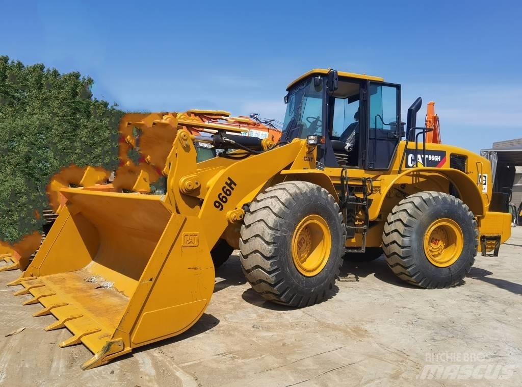 CAT 966 H Pale gommate