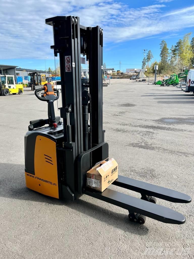 Hyundai 15ESR Carelli stoccatori  automatici-usati
