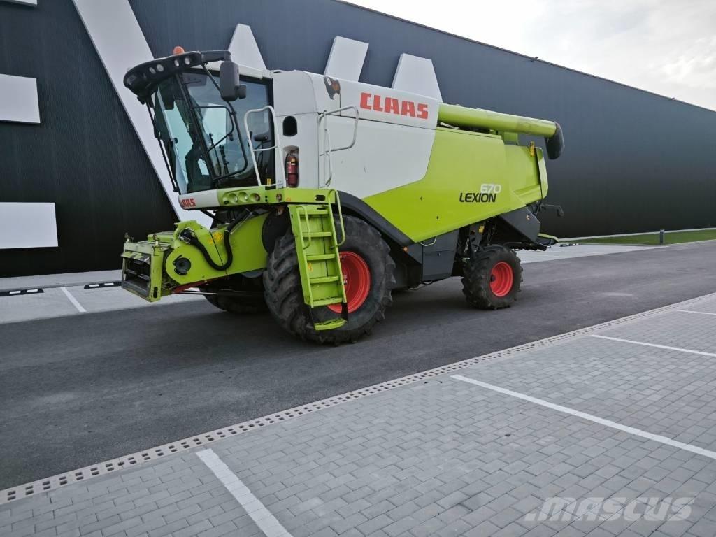 CLAAS Lexion 670 Mietitrebbiatrici