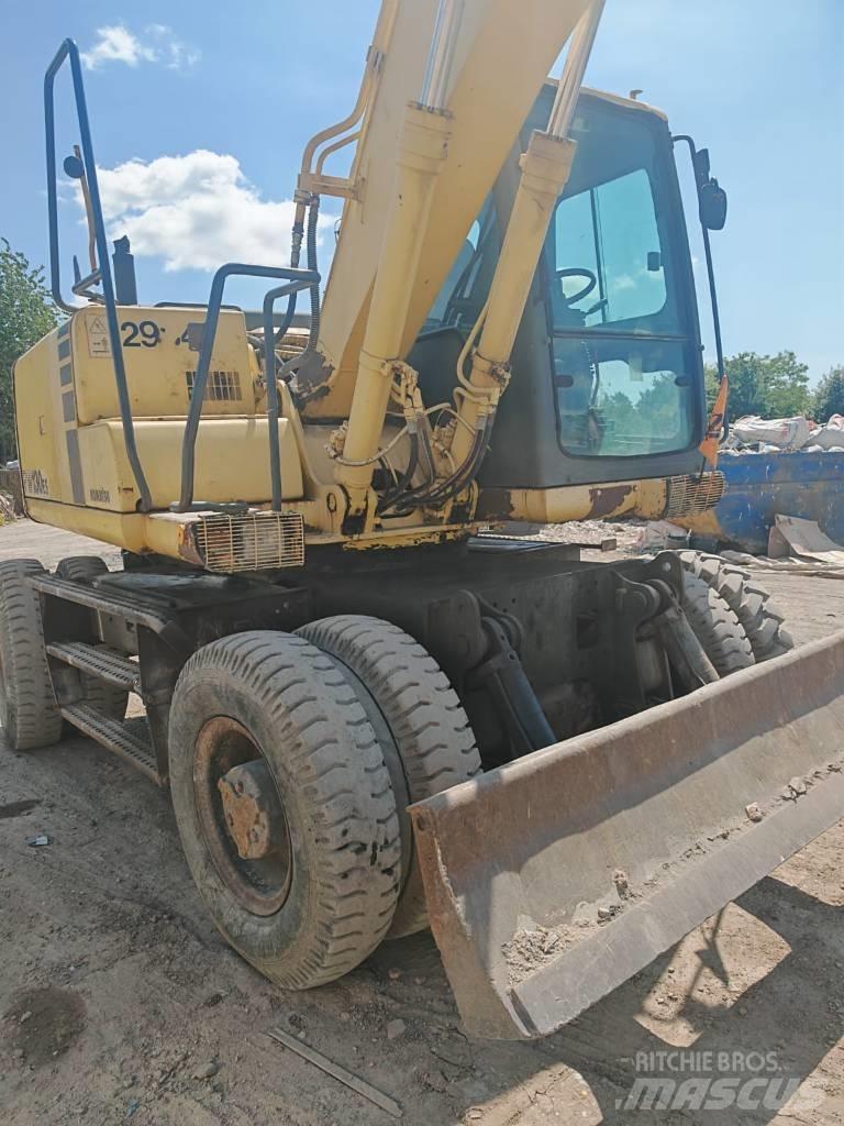 Komatsu PW 130ES-6K Escavatori gommati