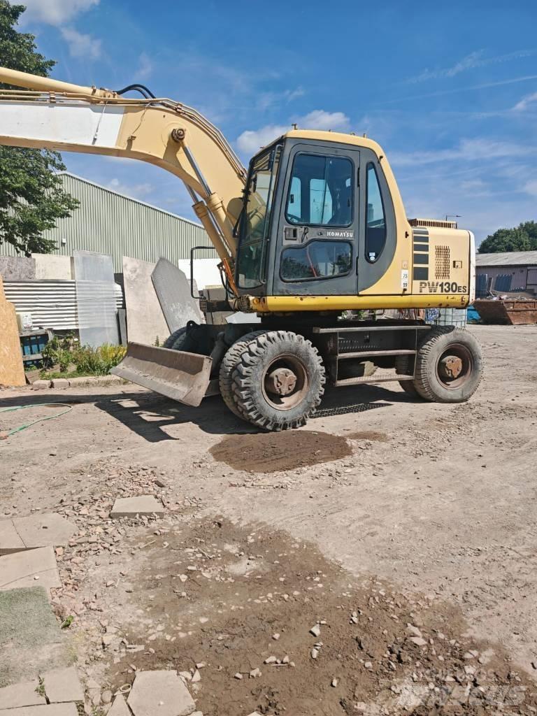 Komatsu PW 130ES-6K Escavatori gommati
