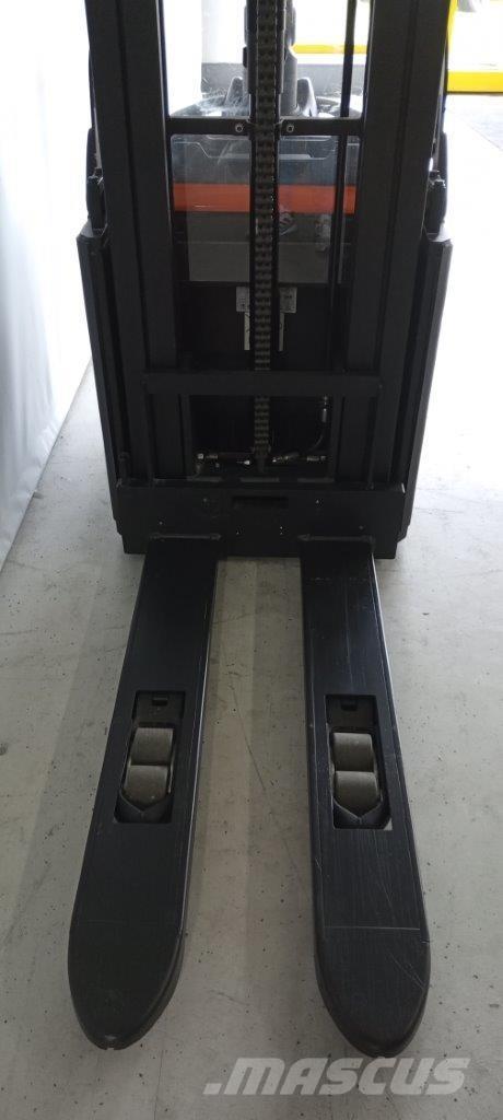 Toyota SPE160L Carelli stoccatori  automatici-usati