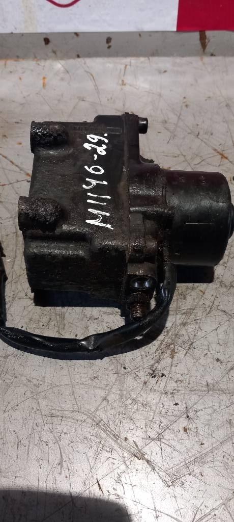 MAN TGS.   85417236122 Componenti idrauliche