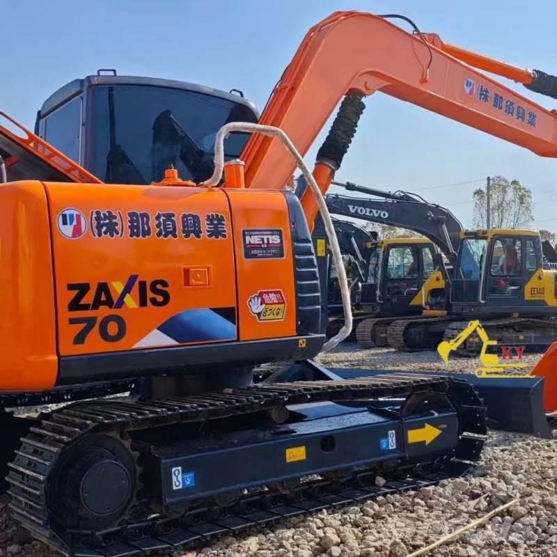 Hitachi 70 Escavatori cingolati