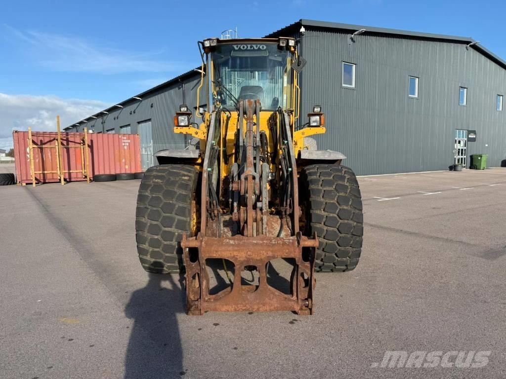 Volvo L 70 E Pale gommate