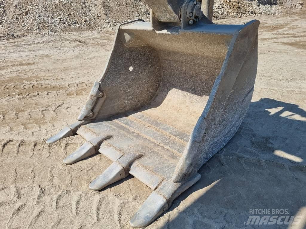 Komatsu HB 365 LC-3 Escavatori cingolati