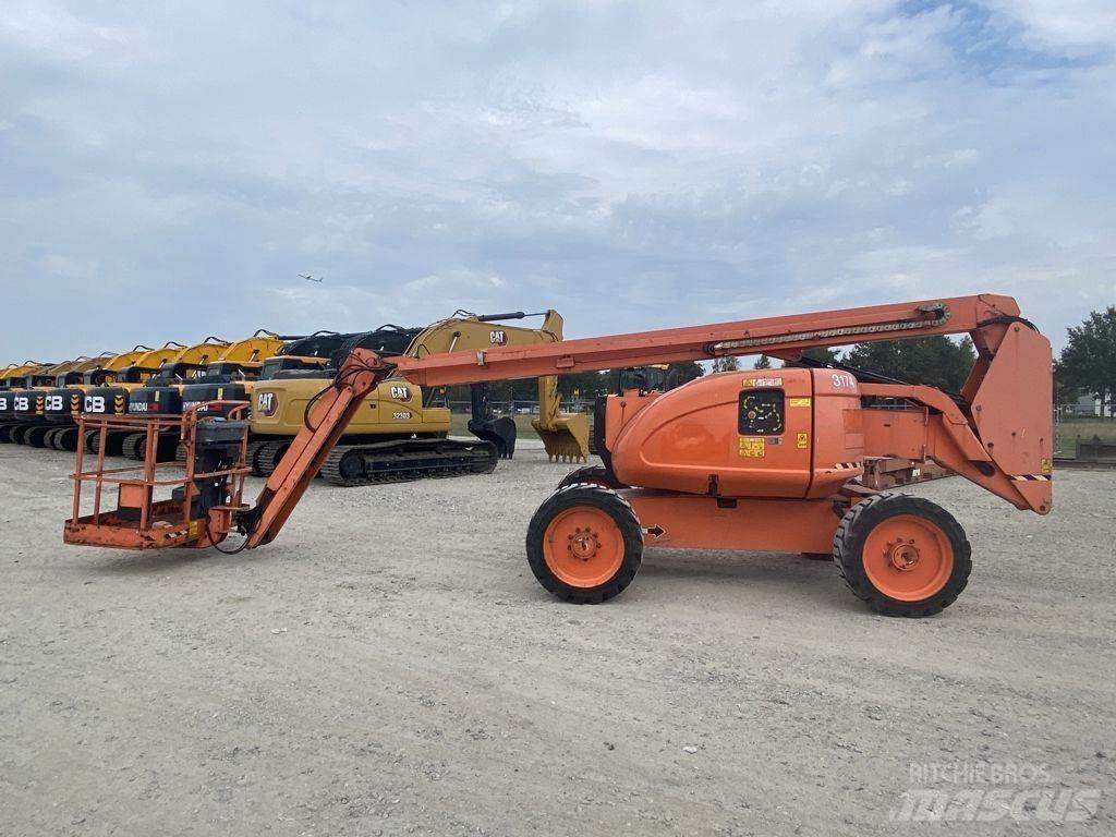 JLG 600AJ Piattaforme a braccio articolato