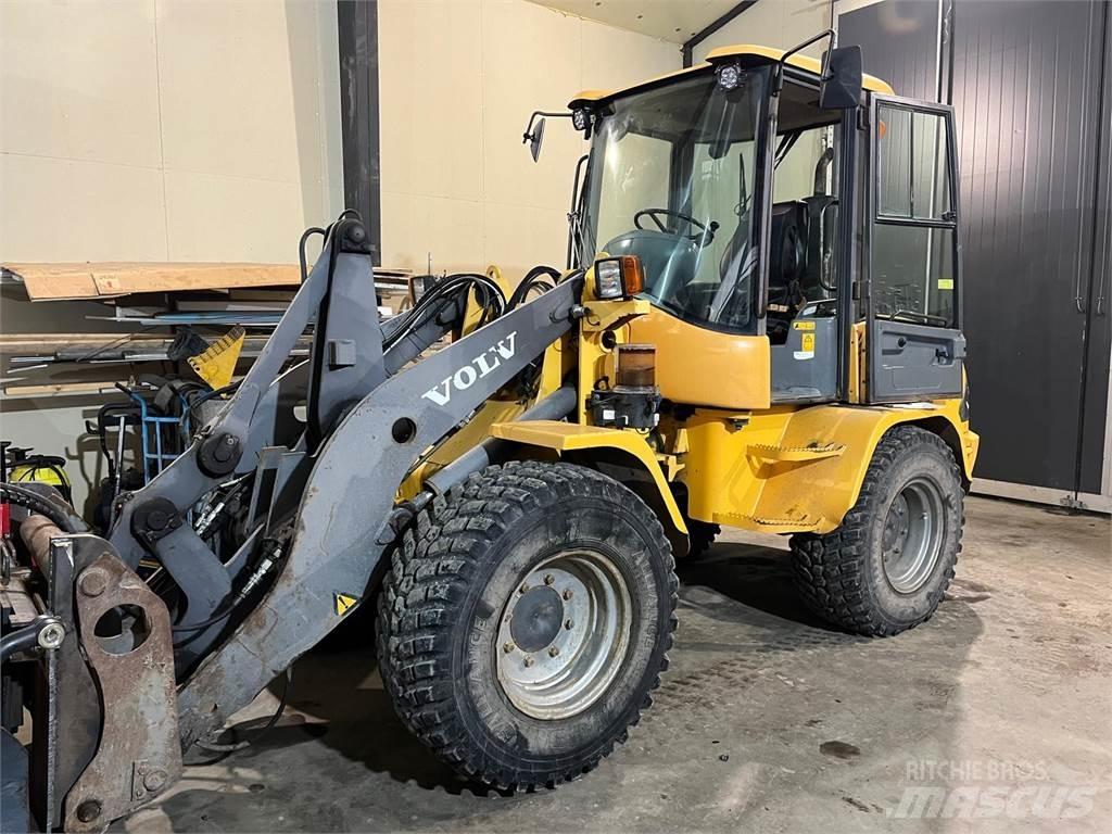 Volvo L35 TP/S Pale gommate