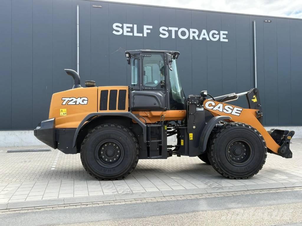 CASE 721G Pale gommate