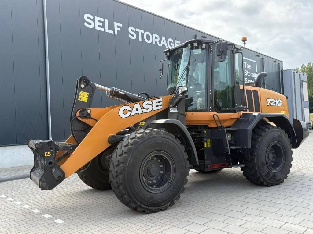 CASE 721G Pale gommate