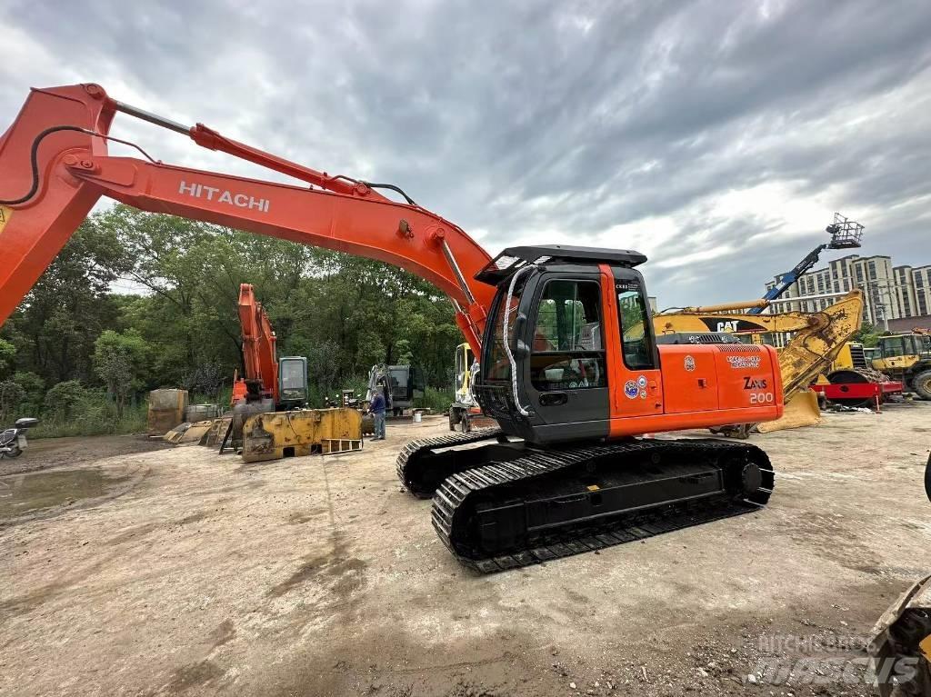 Hitachi ZX 200 Escavatori cingolati
