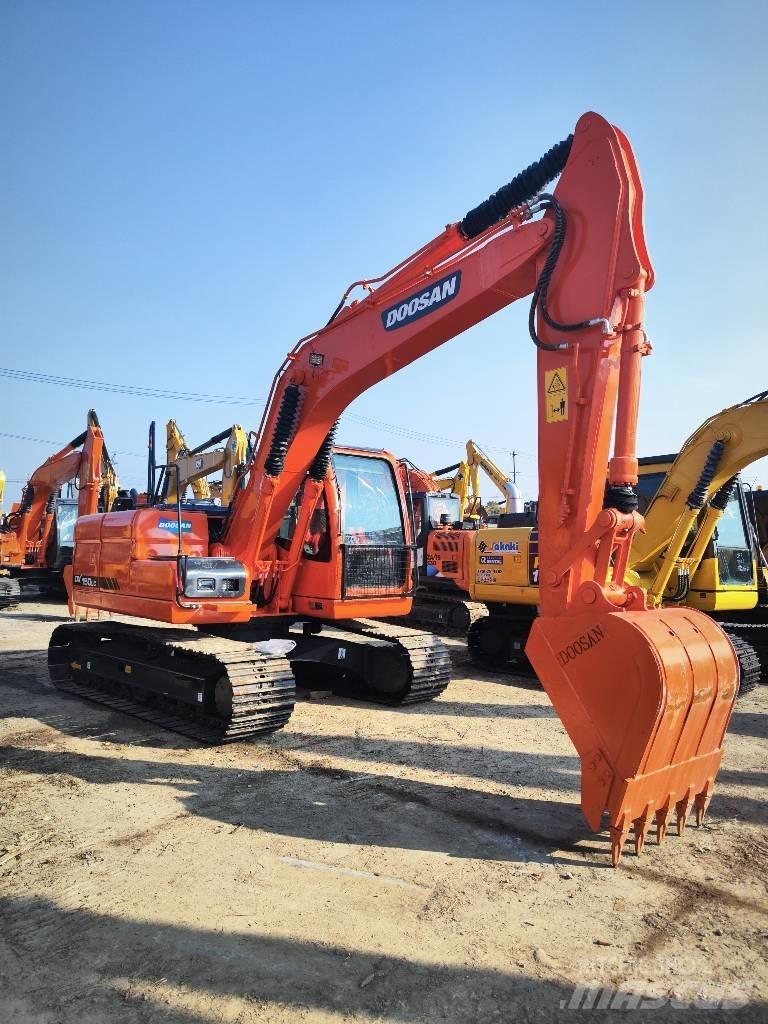 Doosan 150lc Escavatori cingolati