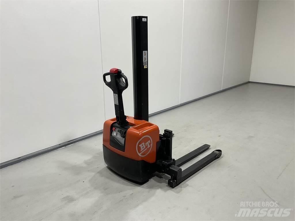Toyota HWE100 Carelli stoccatori  automatici-usati