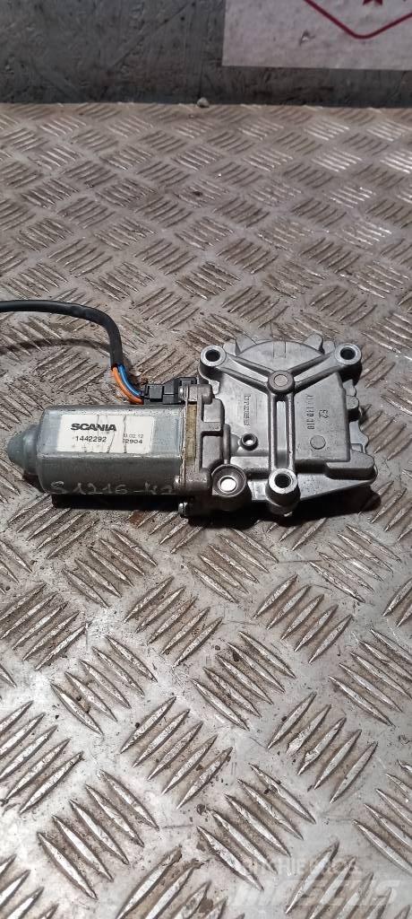 Scania R 440   1442292 Cabine e interni