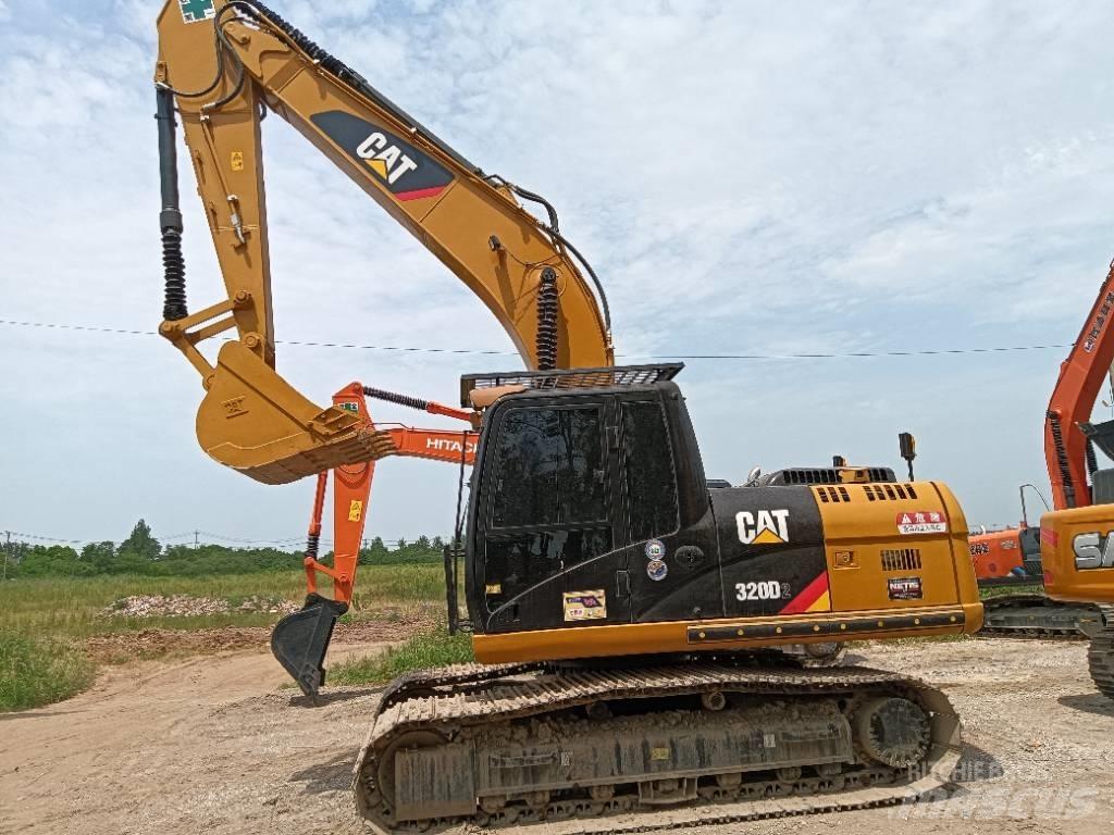 CAT 320D2 Escavatori medi 7t - 12t