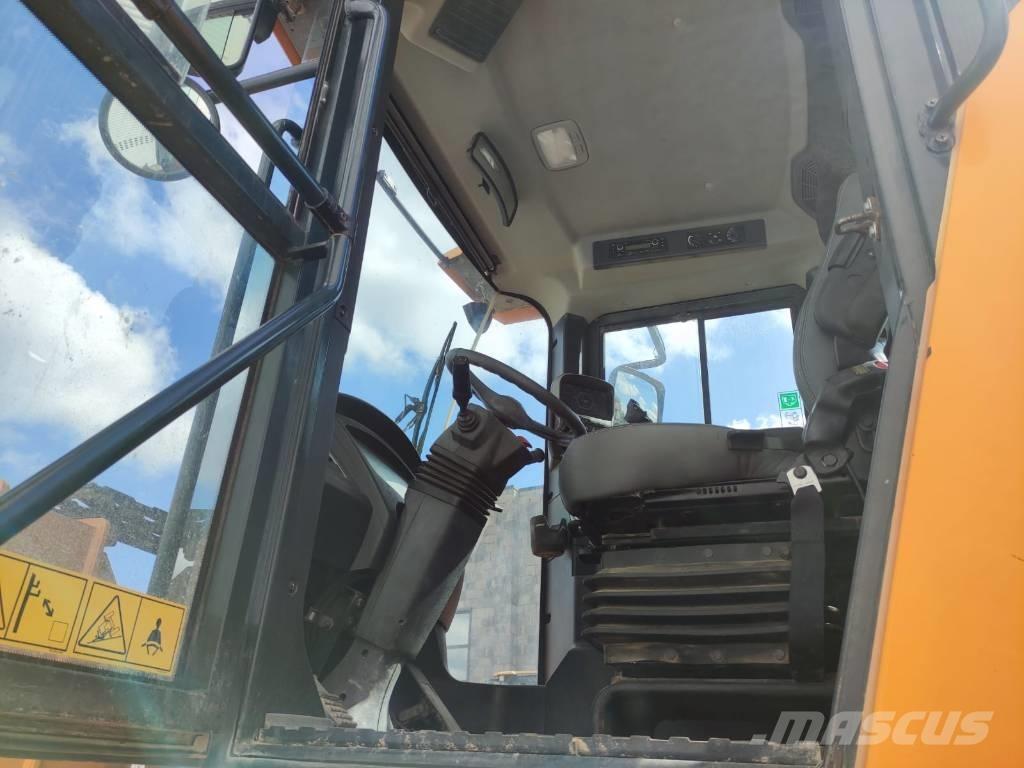 Hyundai HL 955 Pale gommate