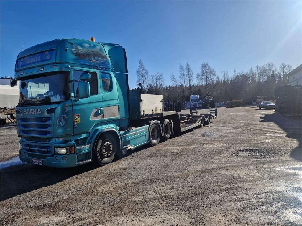 Scania R520 Camion per il trasporto di macchine forestali