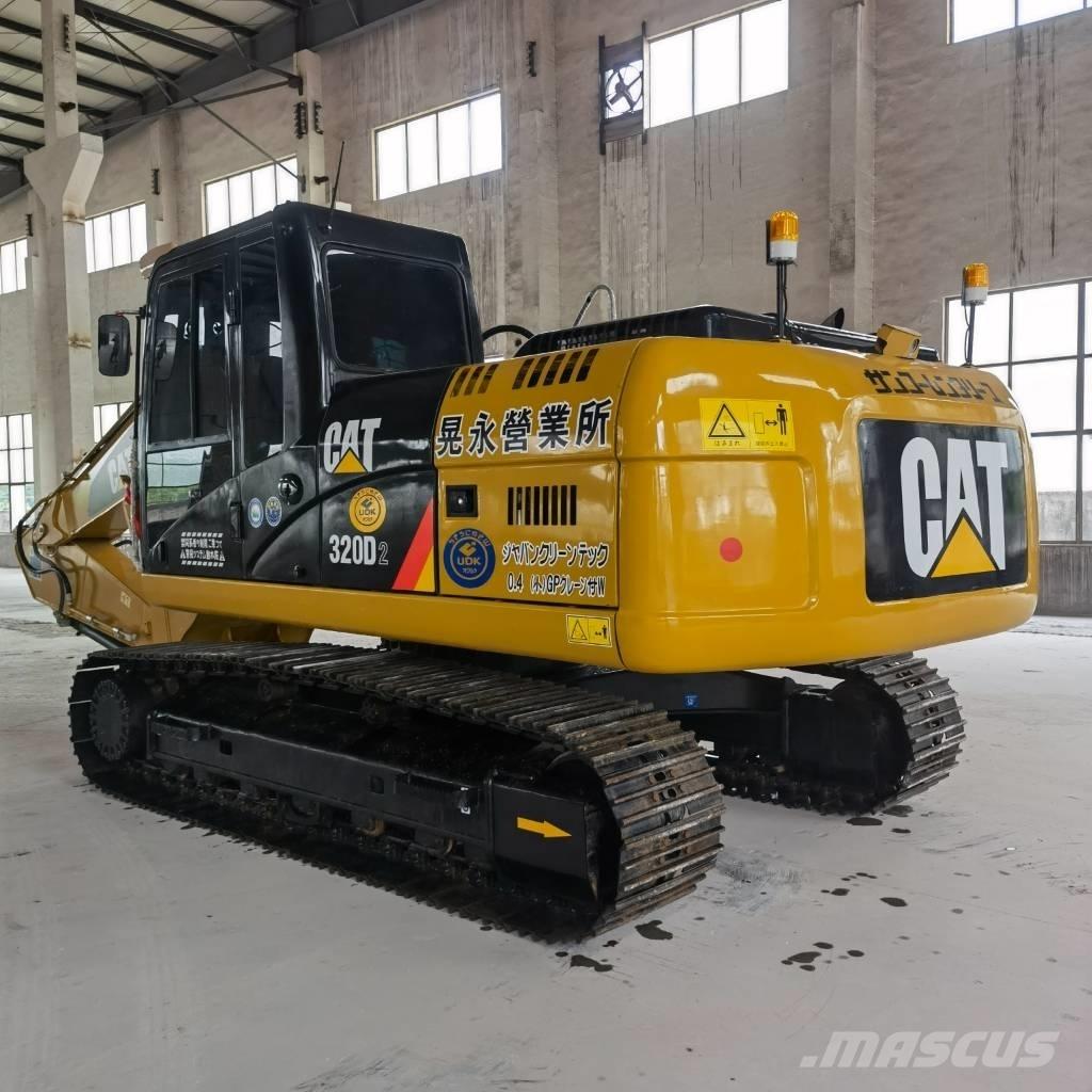CAT 320 D2 Escavatori cingolati