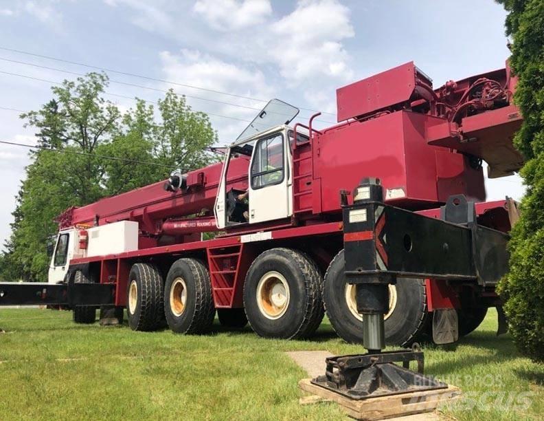 Grove GMK 5130 Gru per tutti i terreni