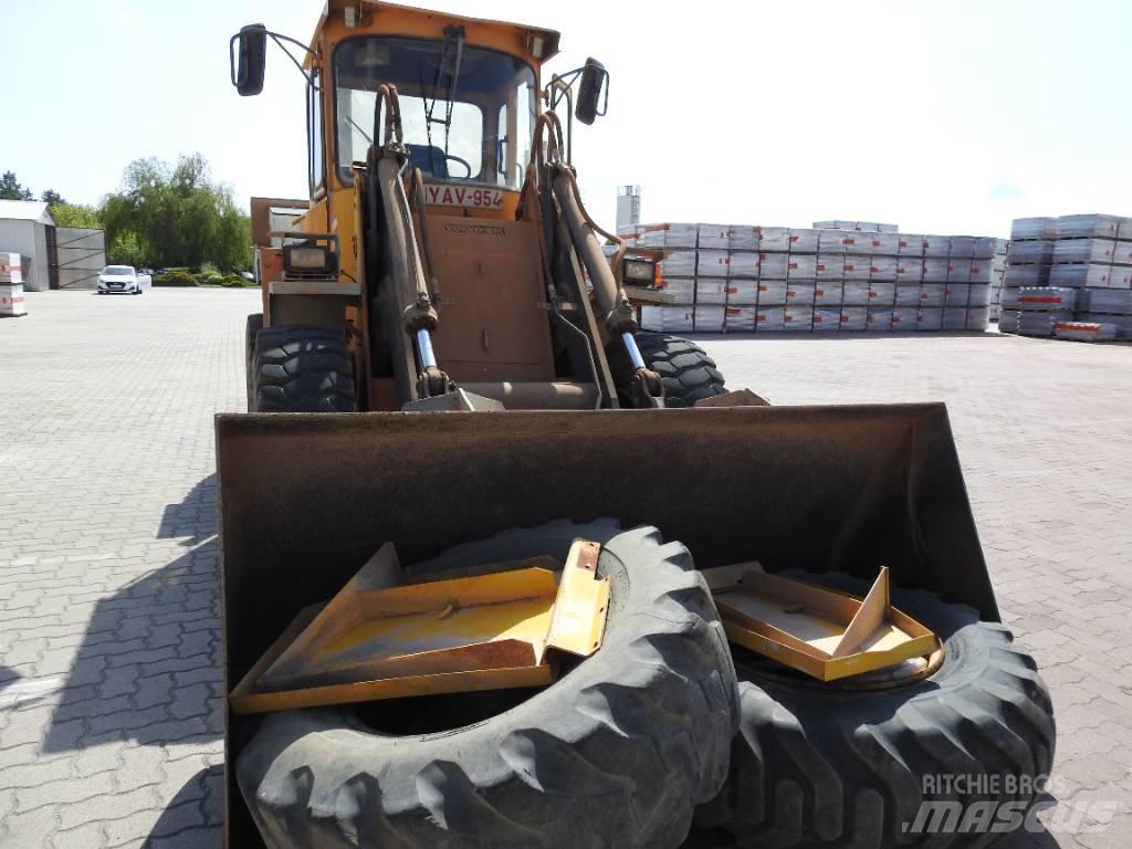 Volvo BM L 50 Pale gommate