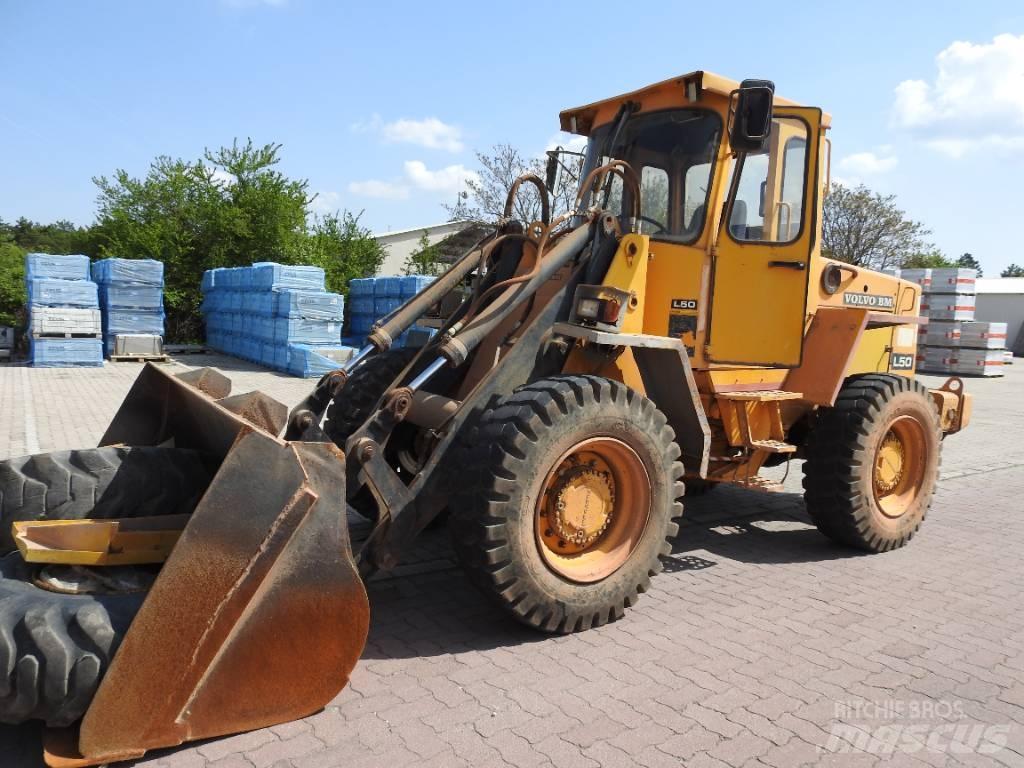 Volvo BM L 50 Pale gommate