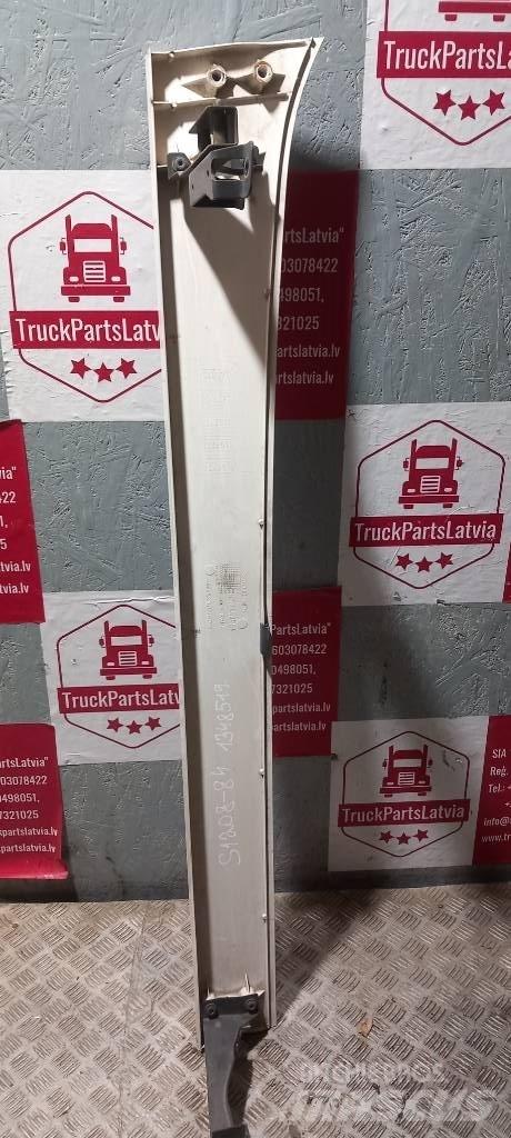 Scania 94 D.   1348519 Cabine e interni