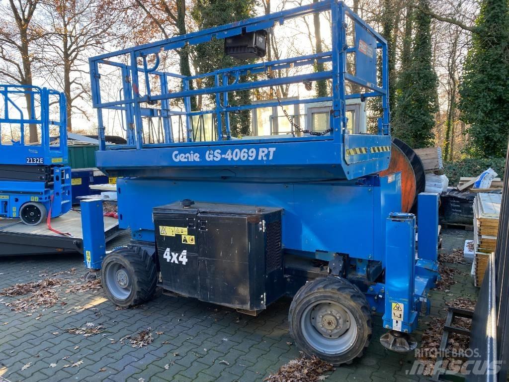 Genie GS 4069 RT Piattaforme a pantografo