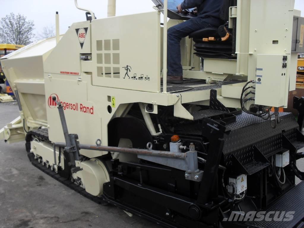 ABG Titan 2820 Finitrici