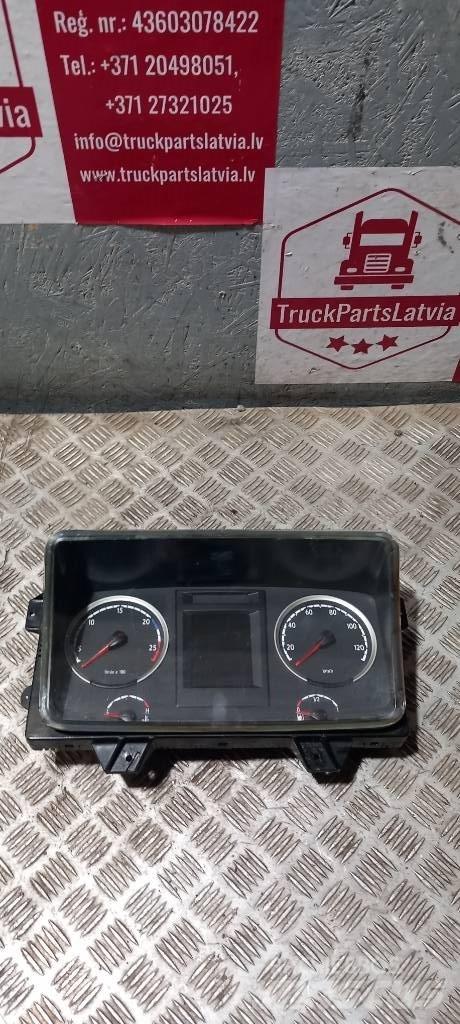 Scania R 440    2052210 Cabine e interni