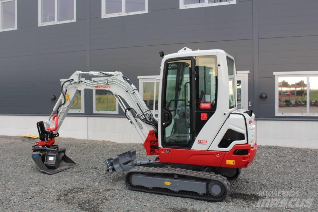 Takeuchi TB 225 Miniescavatori