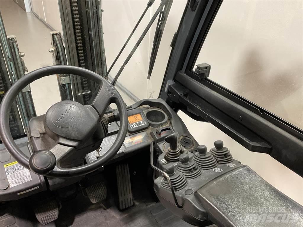 Toyota 52-8FDF30 Carrelli elevatori diesel