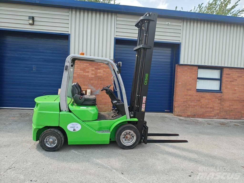 Cesab M 325 Carrelli elevatori diesel