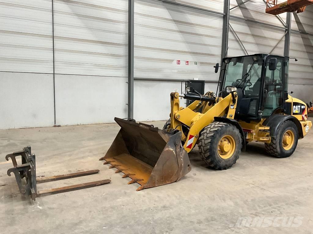 CAT 907 H 2 Pale gommate