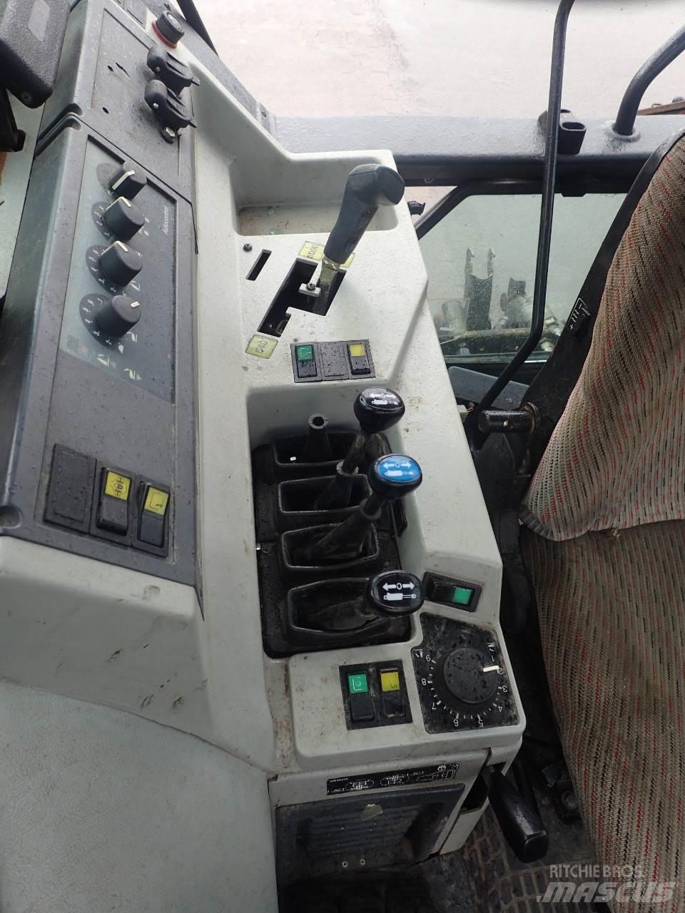 Valtra 8150 Trattori