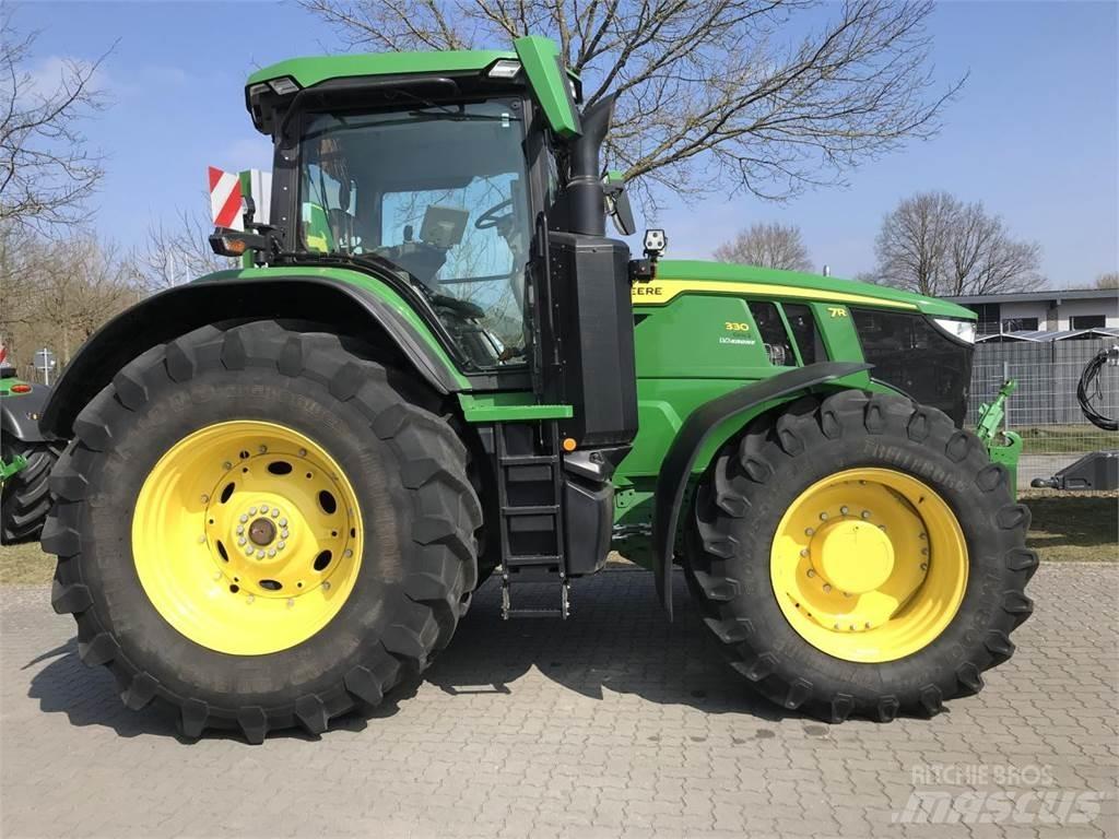 John Deere 7R 330 Trattori