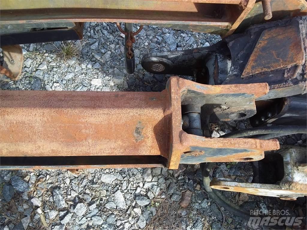 CAT 2200 Gru raccoglitrici