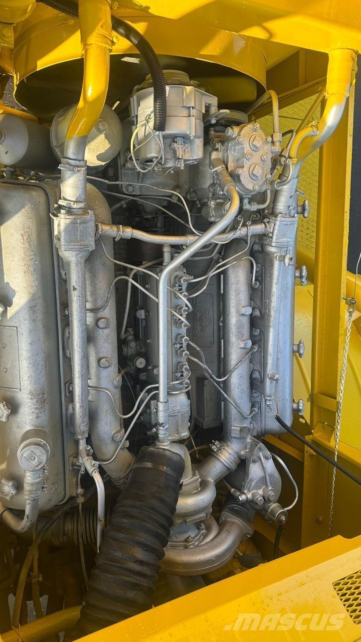 Kirovets K700A V8 Trattori