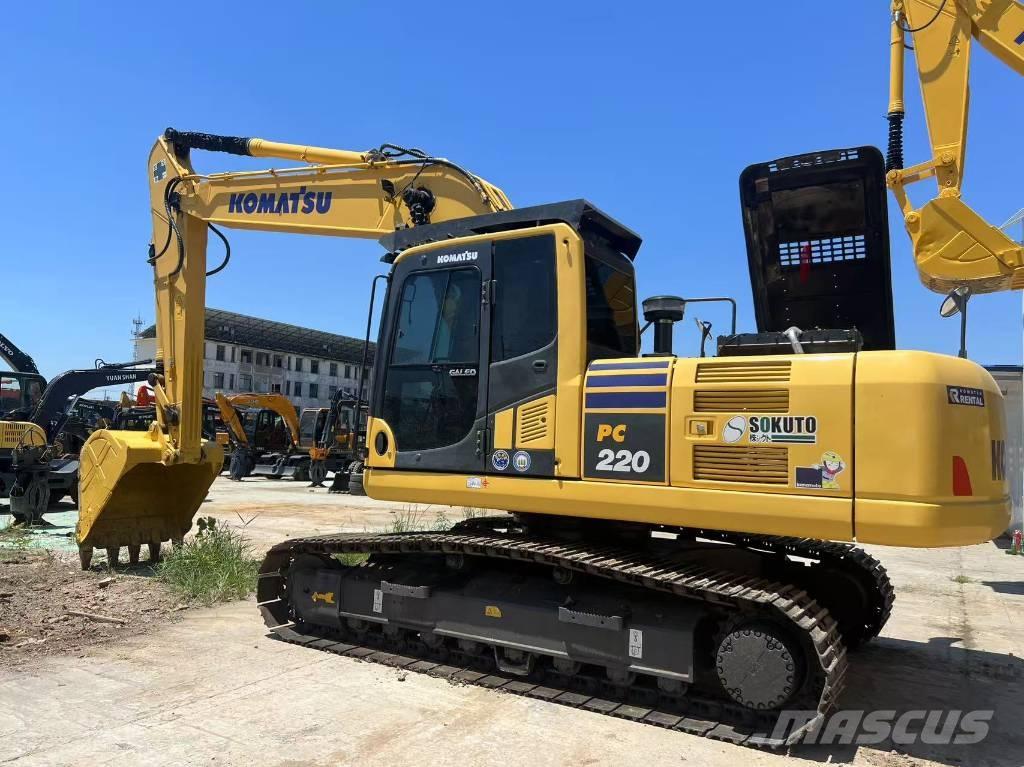 Komatsu PC 220 Escavatori cingolati