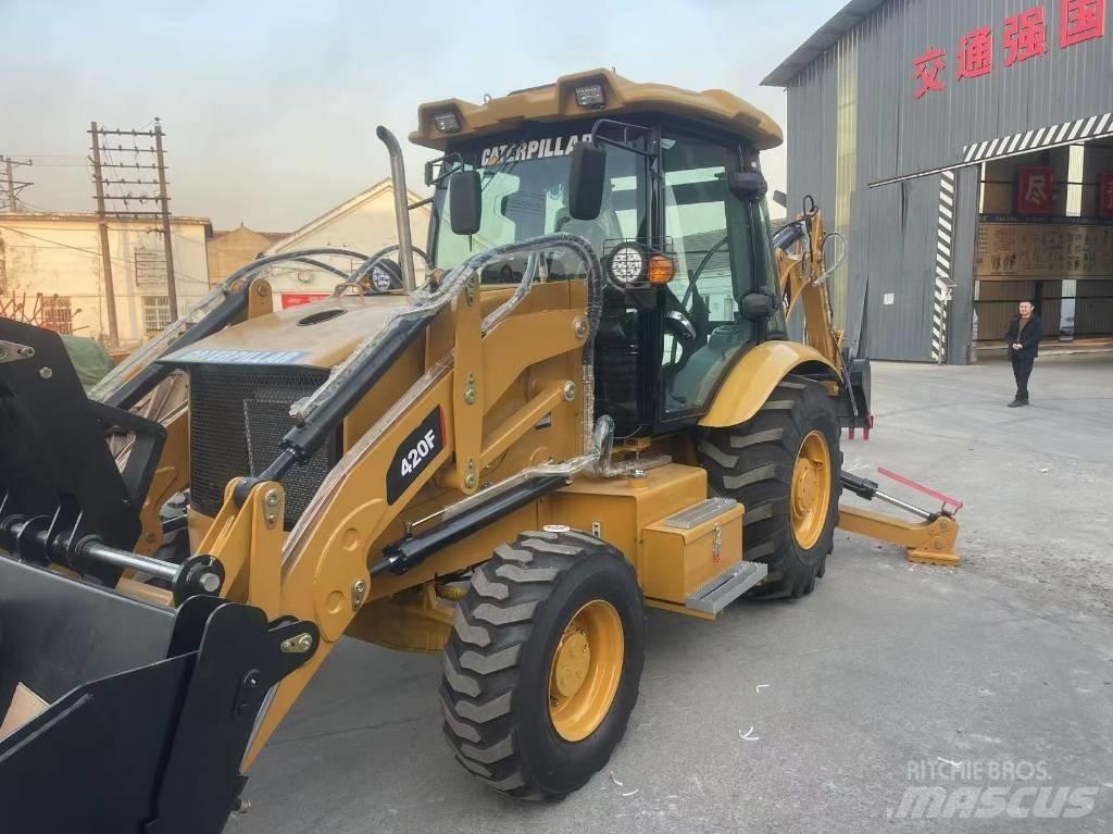 CAT CAT420F Pale gommate